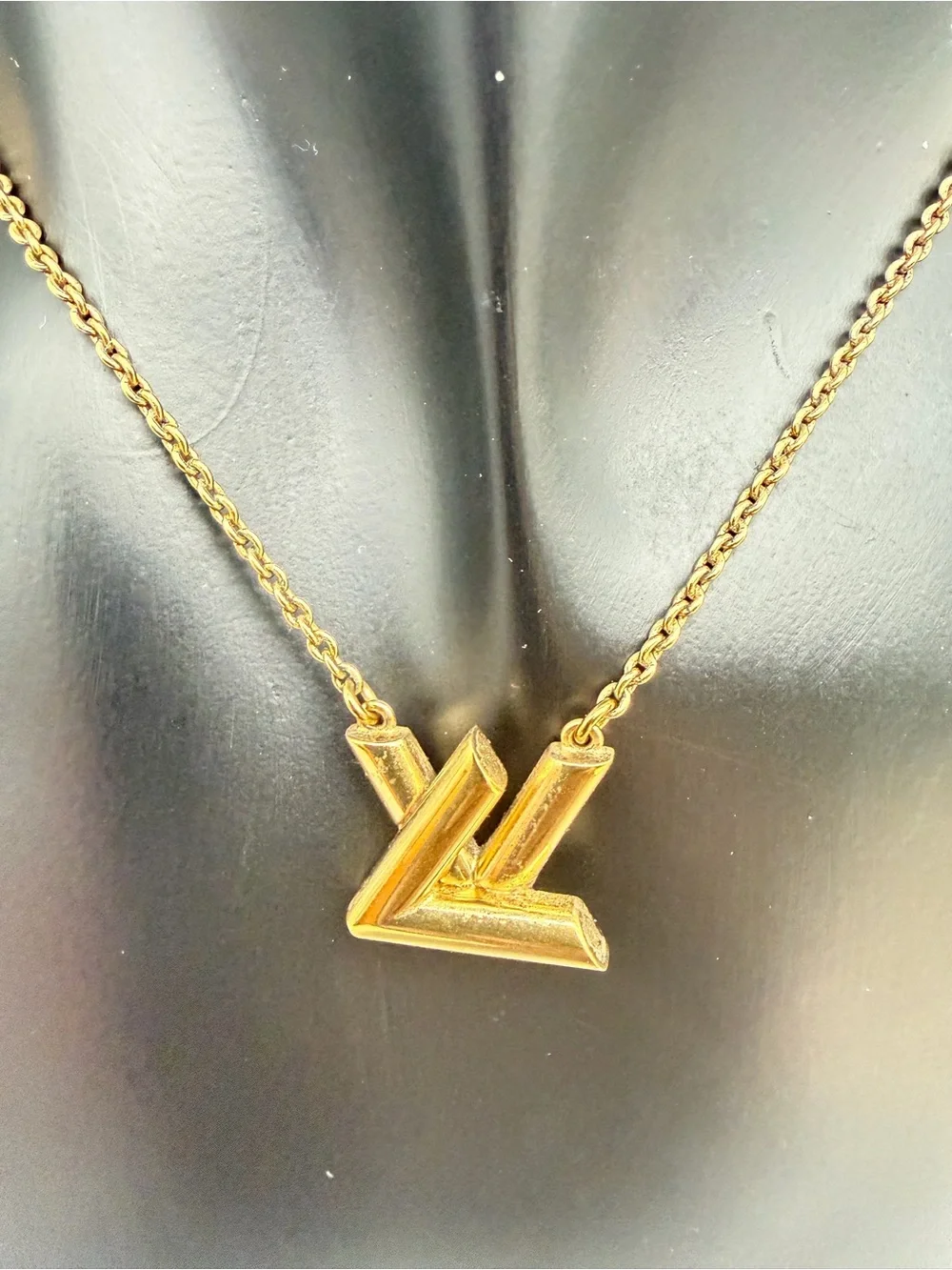 Louis Vuitton Métal Go14 Gold Plated Necklace